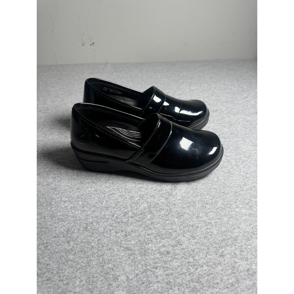 Easy Works by Easy Street 8.5M Black Slip Resistant Work Shoes Loafers